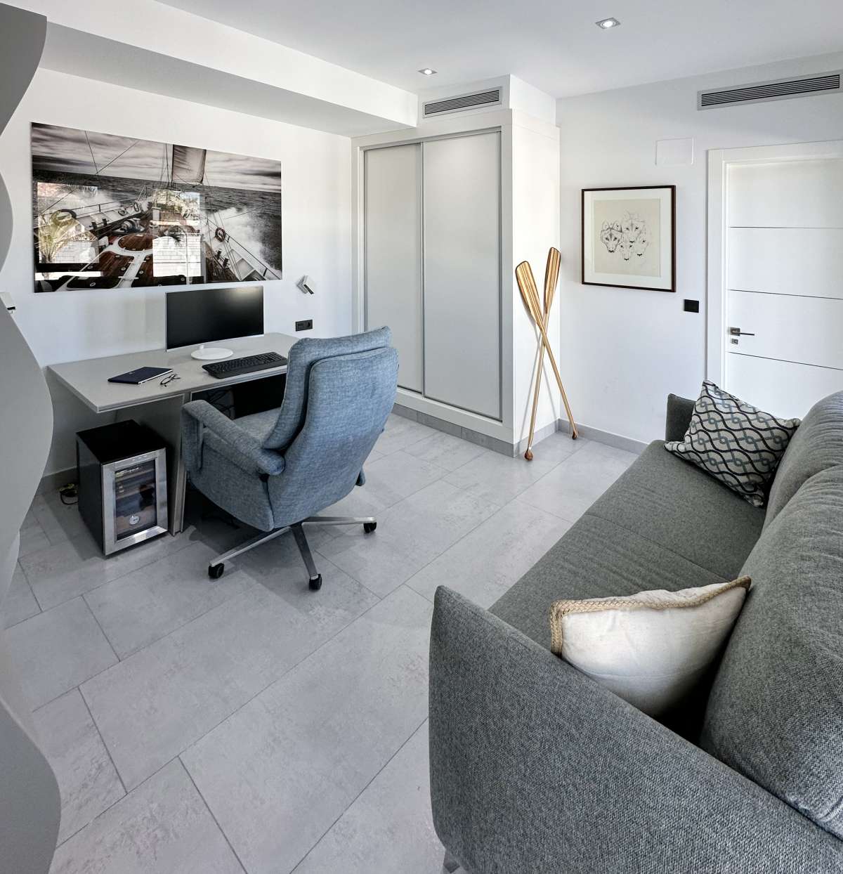 Master bedroom in villa for sale in javea