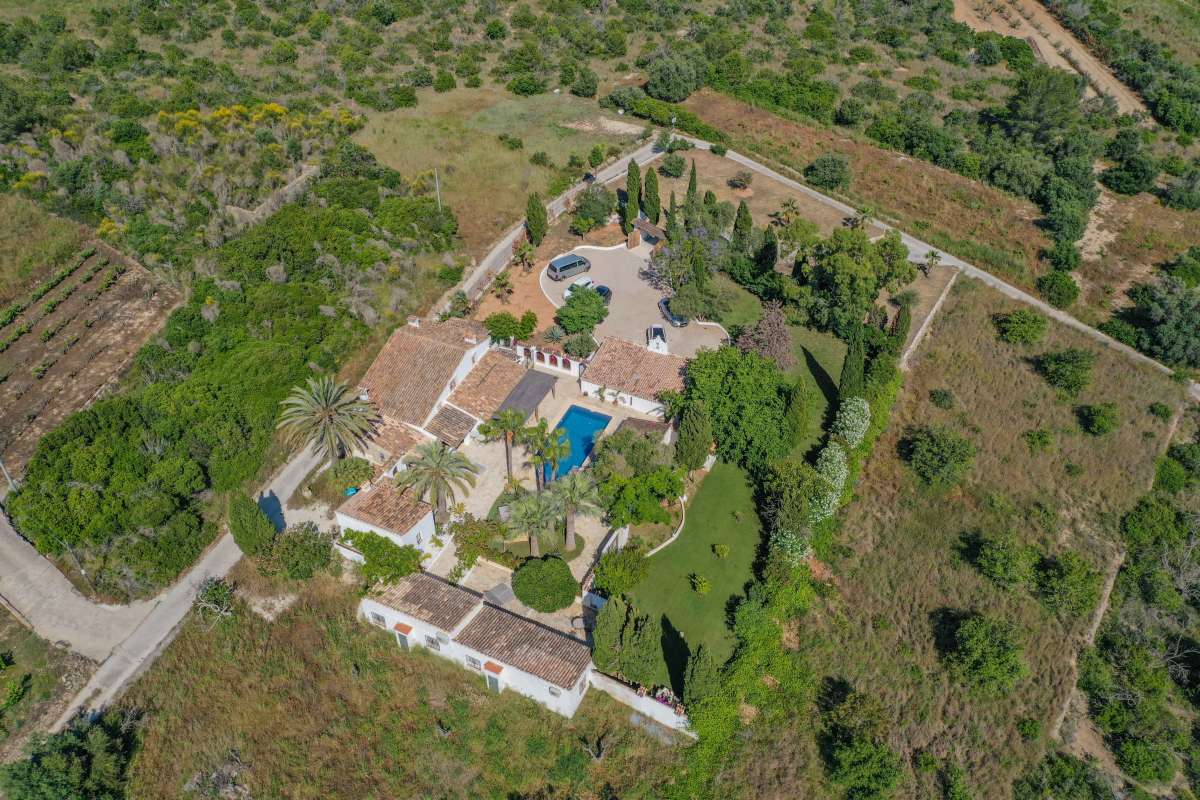 Garden in villa for sale in Jesus Pobre