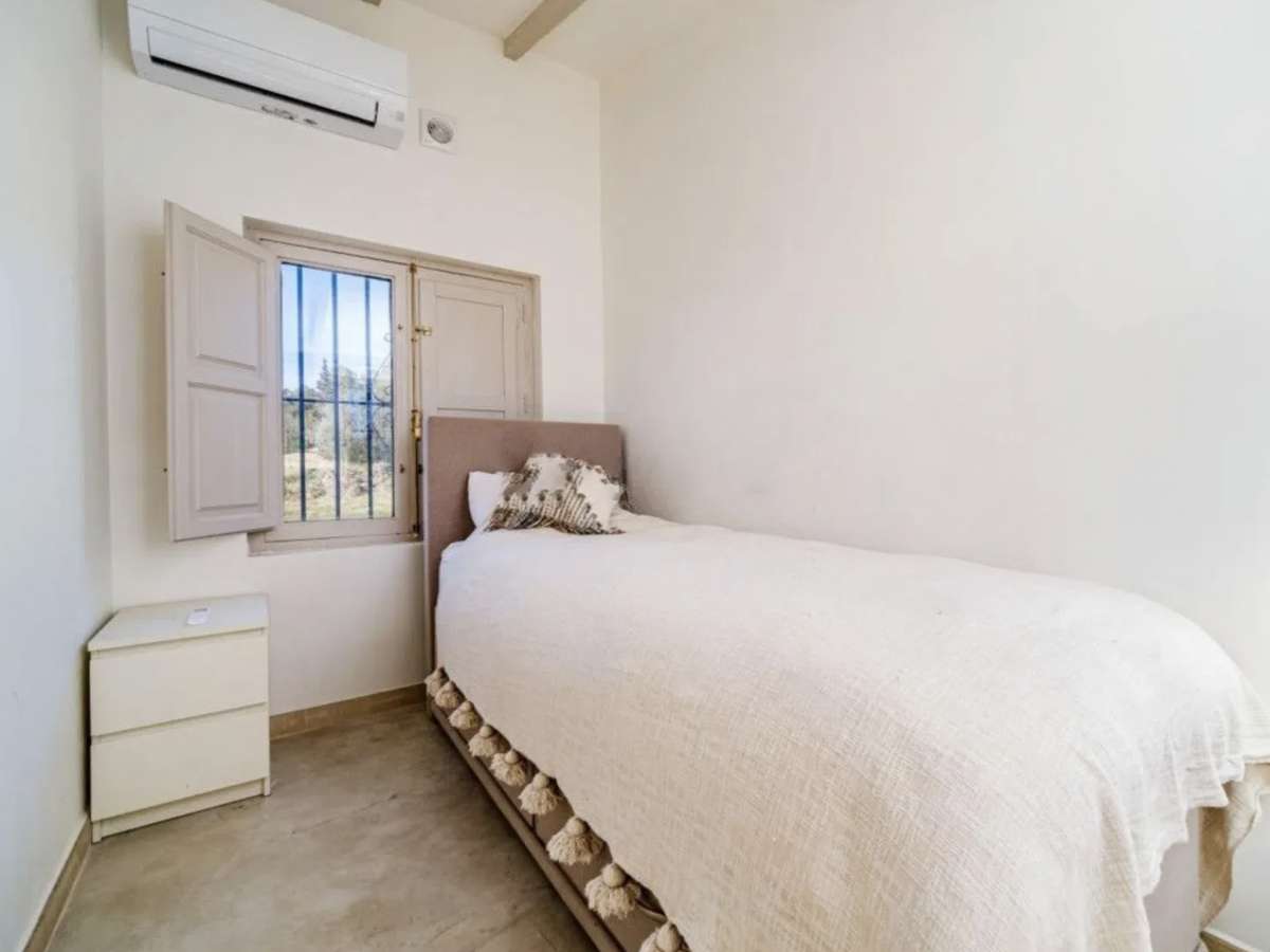 Garden in villa for sale in Jesus Pobre