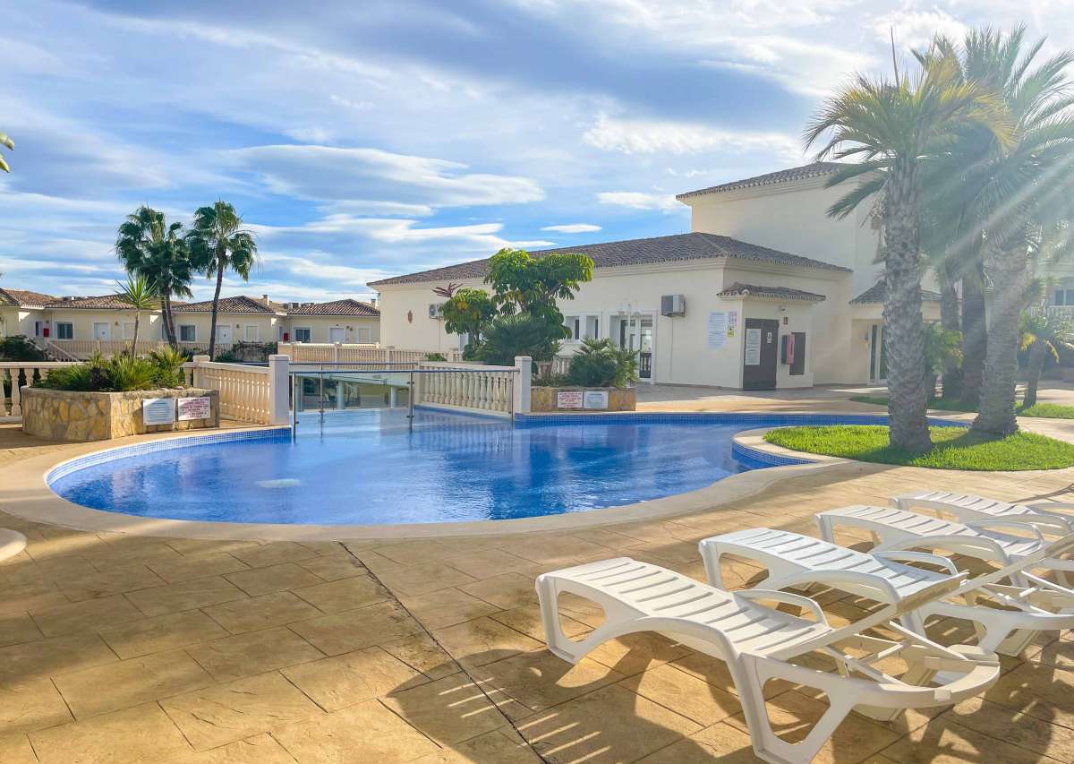 Master bedroom in apartment for sale in Benissa Costa