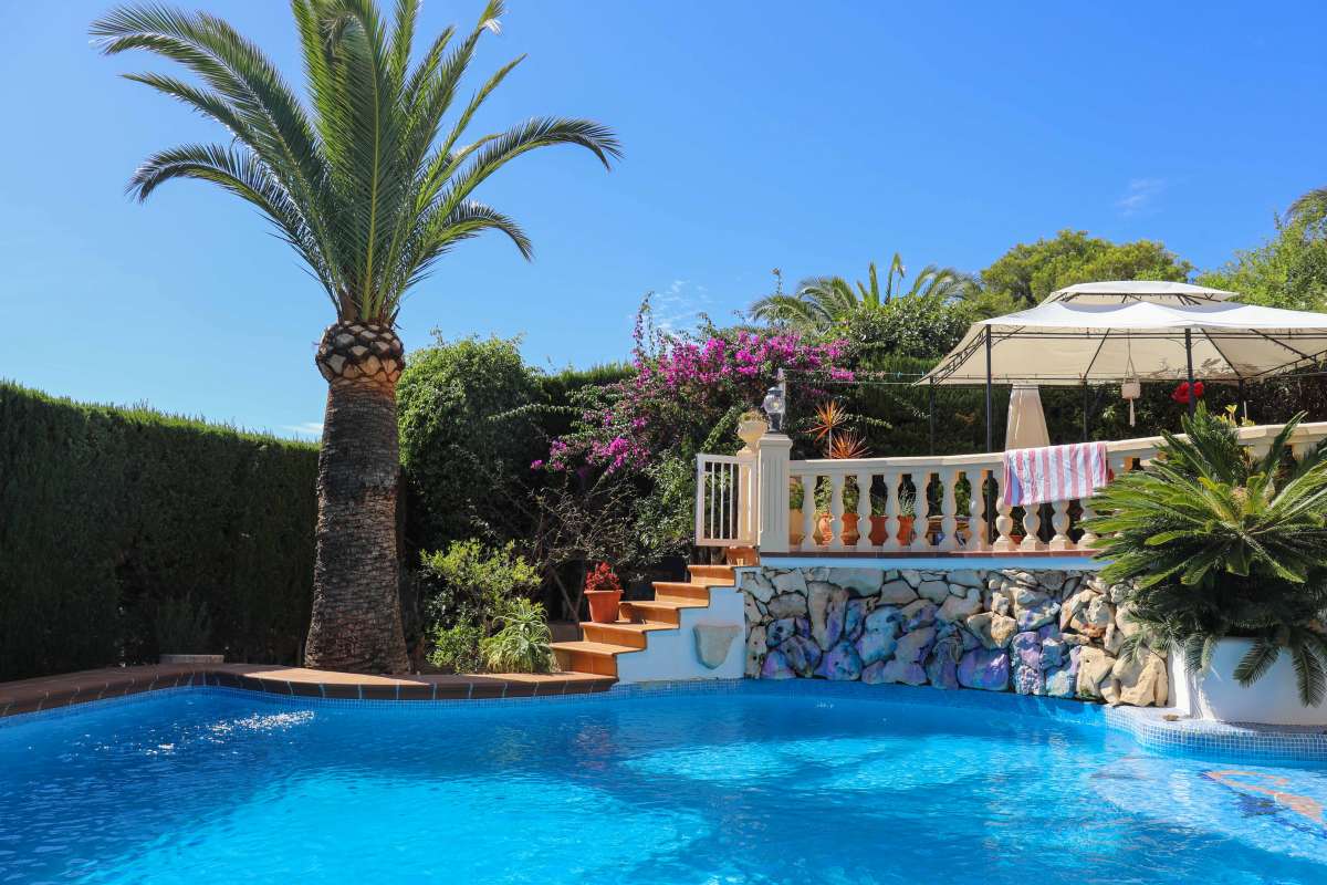 Dining area in villa for sale in javea