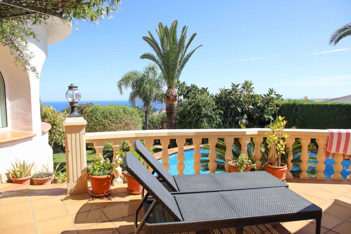 Kitchen in villa for sale in javea