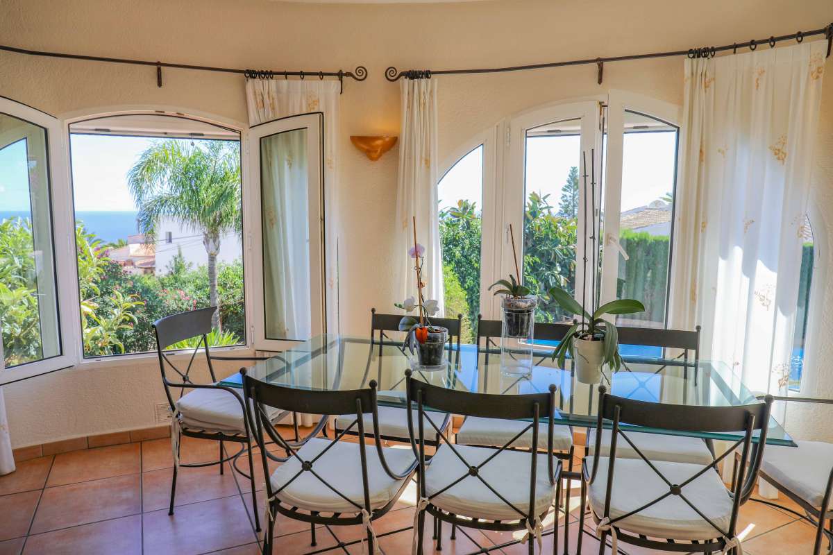 Garden in villa for sale in javea