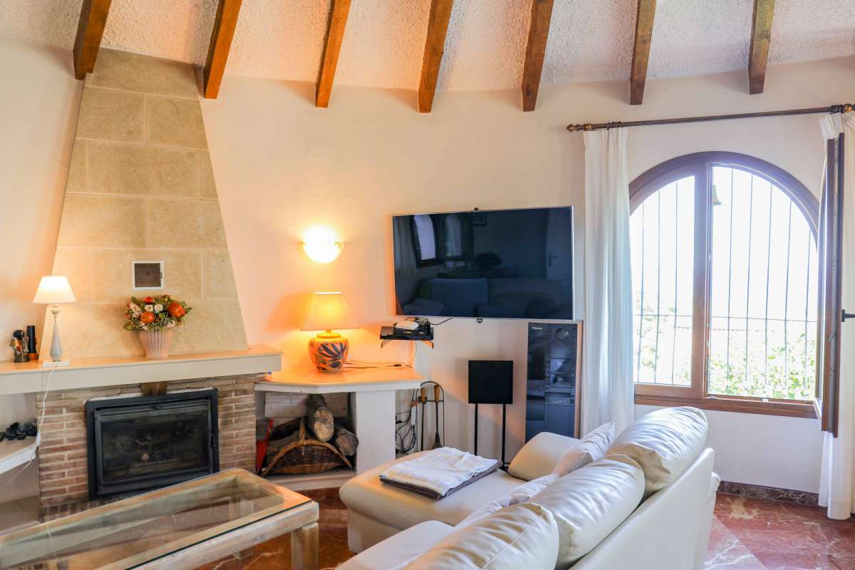 Dining area in villa for sale in javea