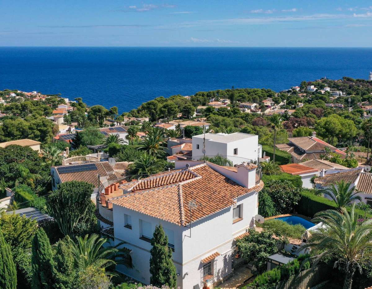 Garden in villa for sale in javea