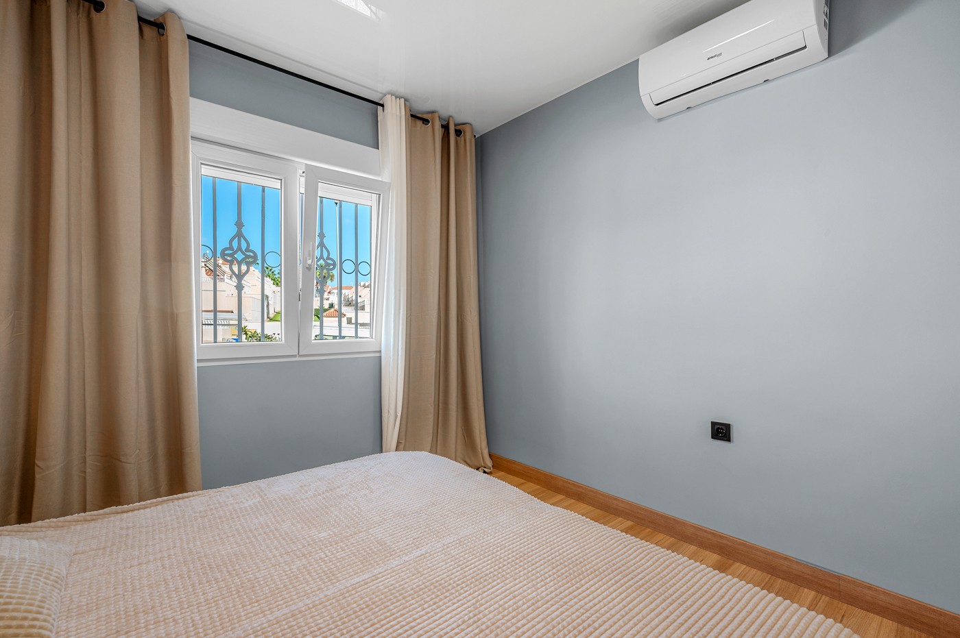 Bathroom in apartment for sale in San Miguel de Salinas