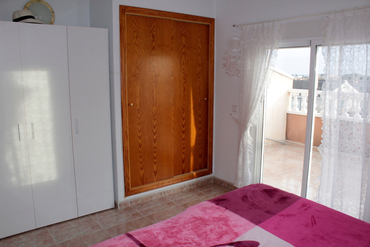 Exterior view in villa for sale in Torre de La Horadada