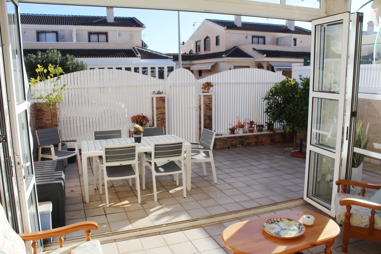 Terrace in villa for sale in Torre de La Horadada