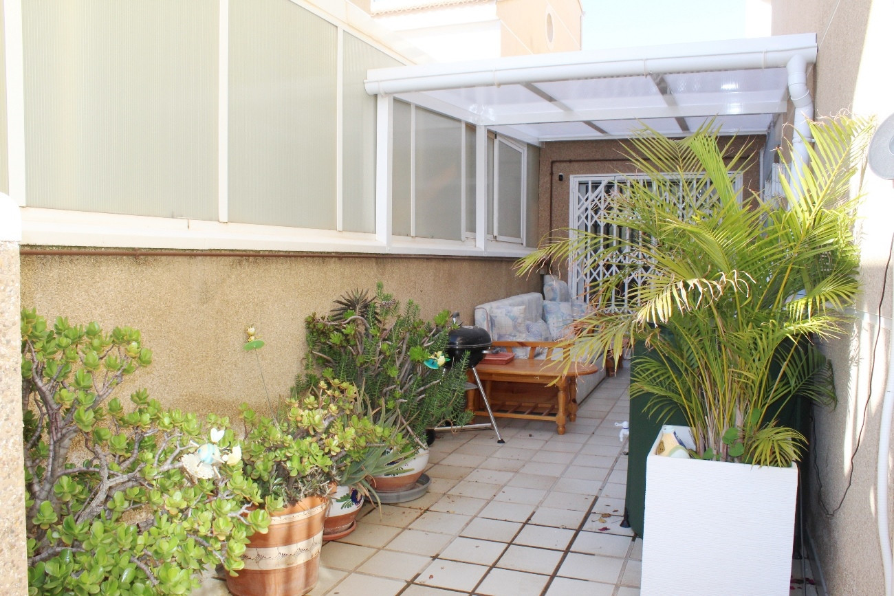 Bedroom in villa for sale in Torre de La Horadada