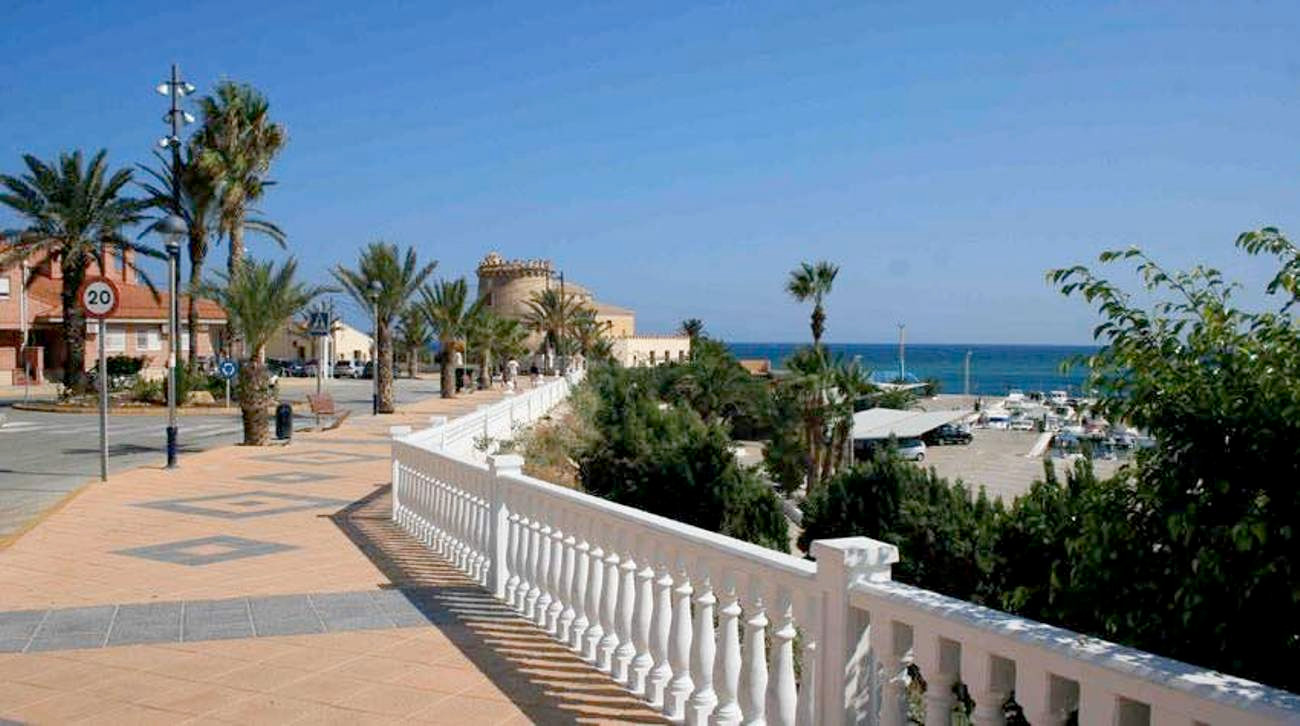 Living room in villa for sale in Torre de La Horadada