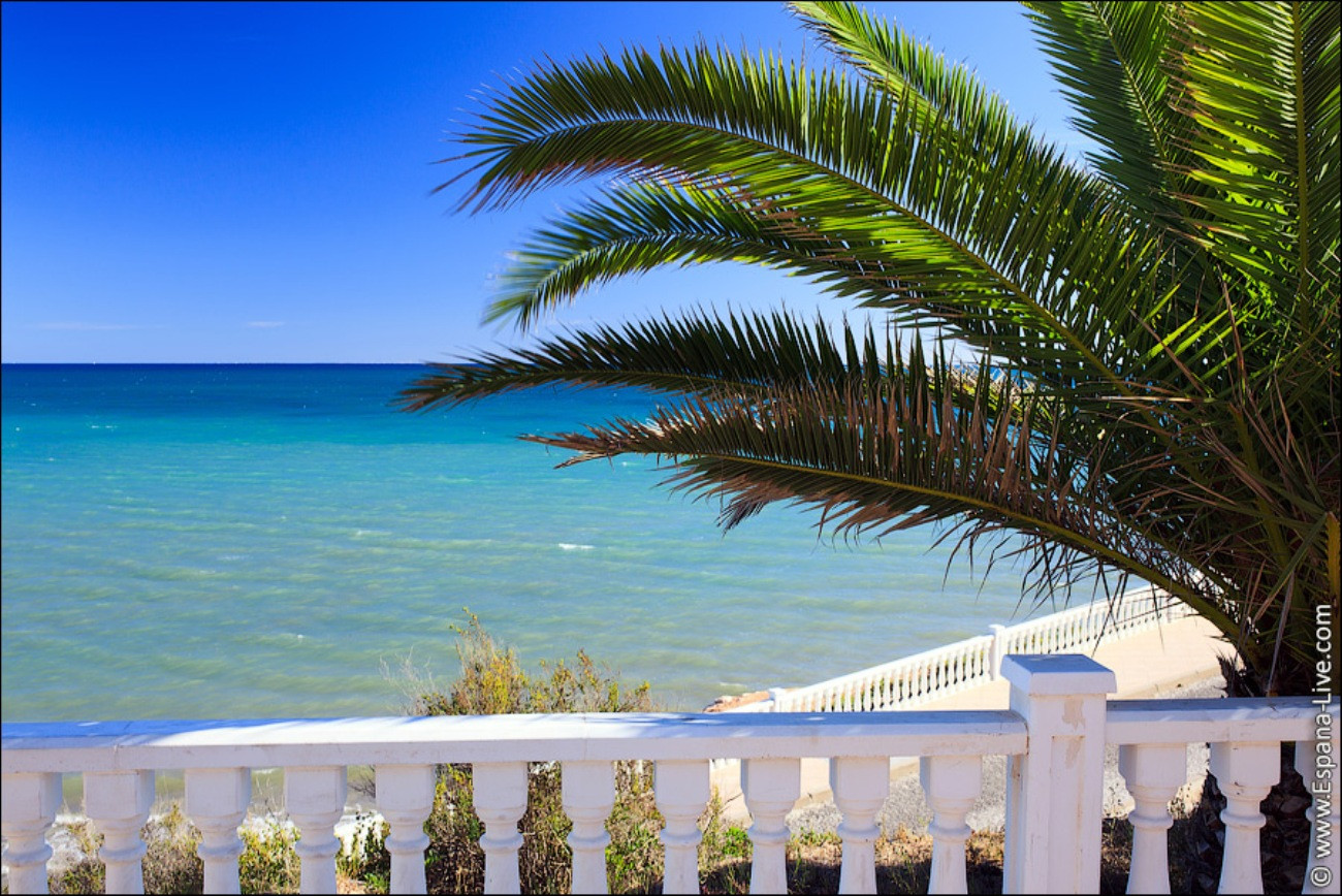 Bathroom in villa for sale in Torre de La Horadada
