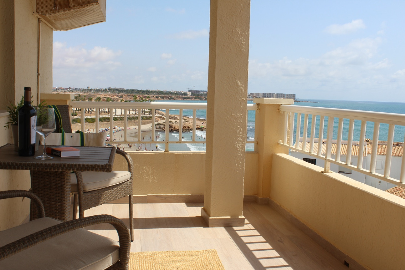 Terrace in apartment for sale in Playa Flamenca