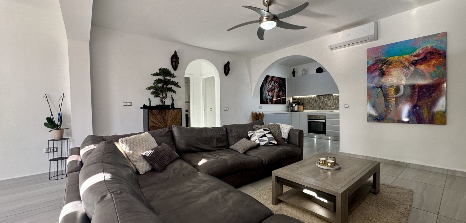Kitchen in villa for sale in Rojales