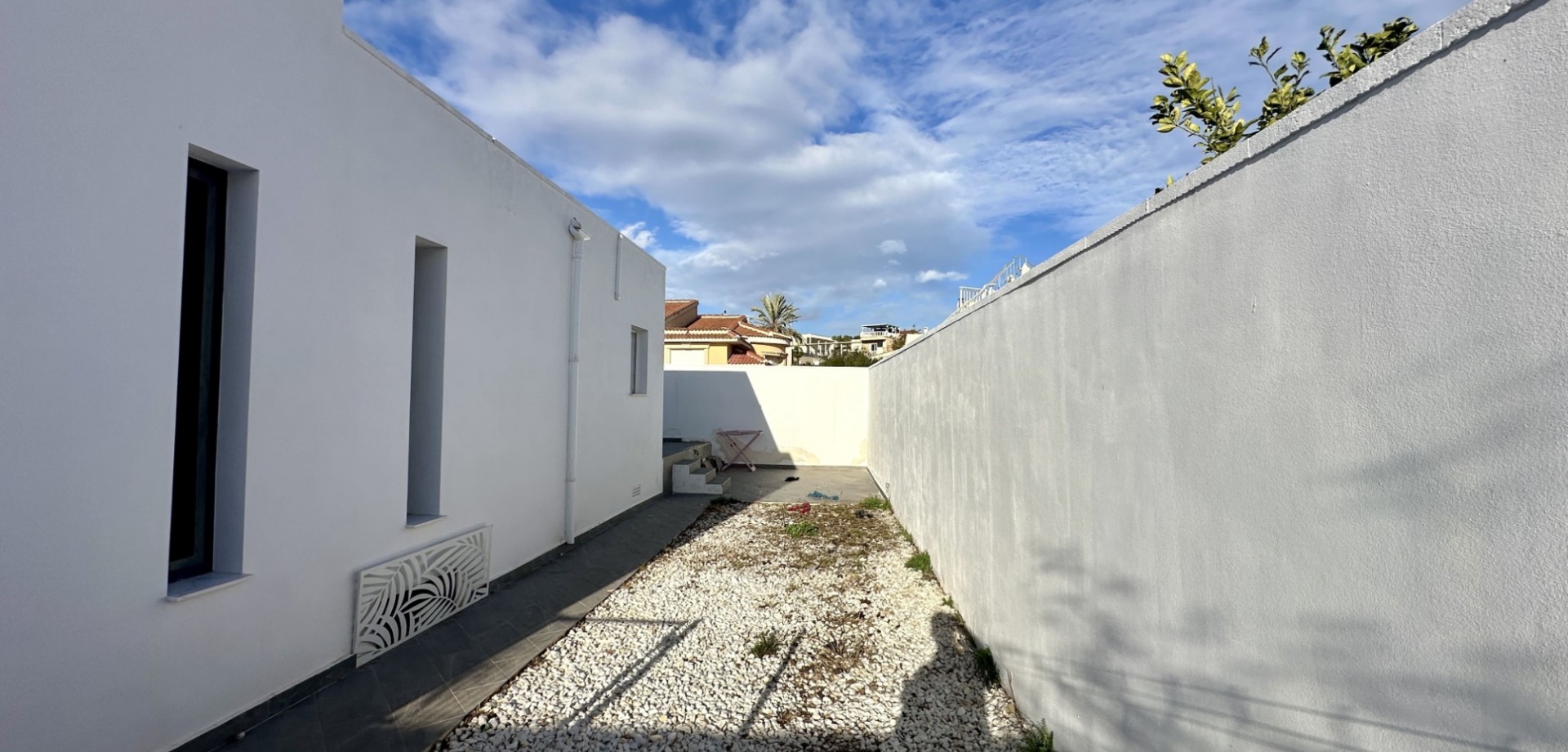 Garden in villa for sale in Rojales