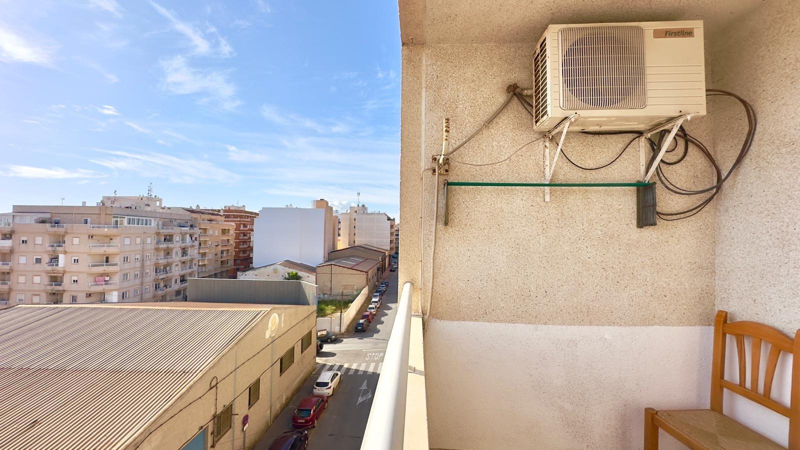 Kitchen in apartment for sale in Torrevieja