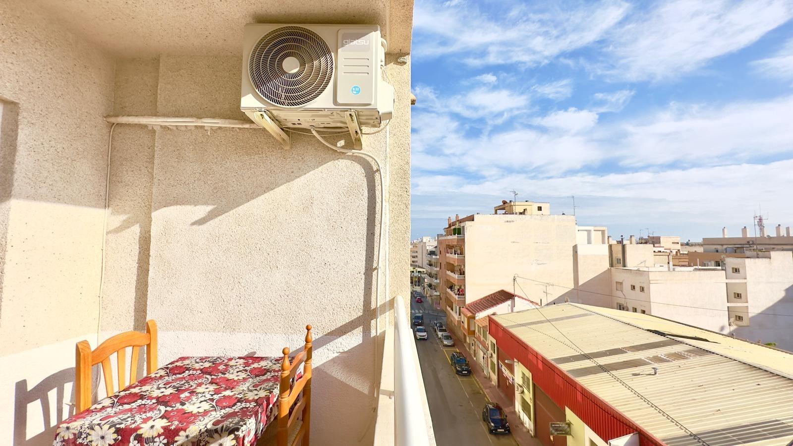 Master bedroom in apartment for sale in Torrevieja