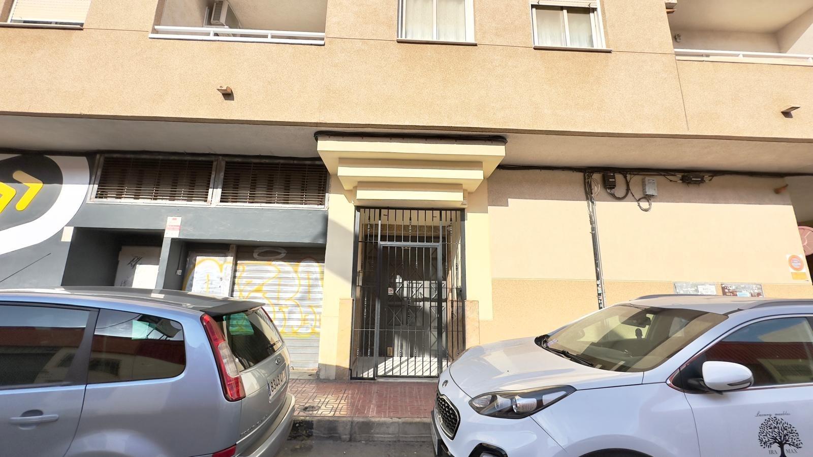 Pool area in apartment for sale in Torrevieja