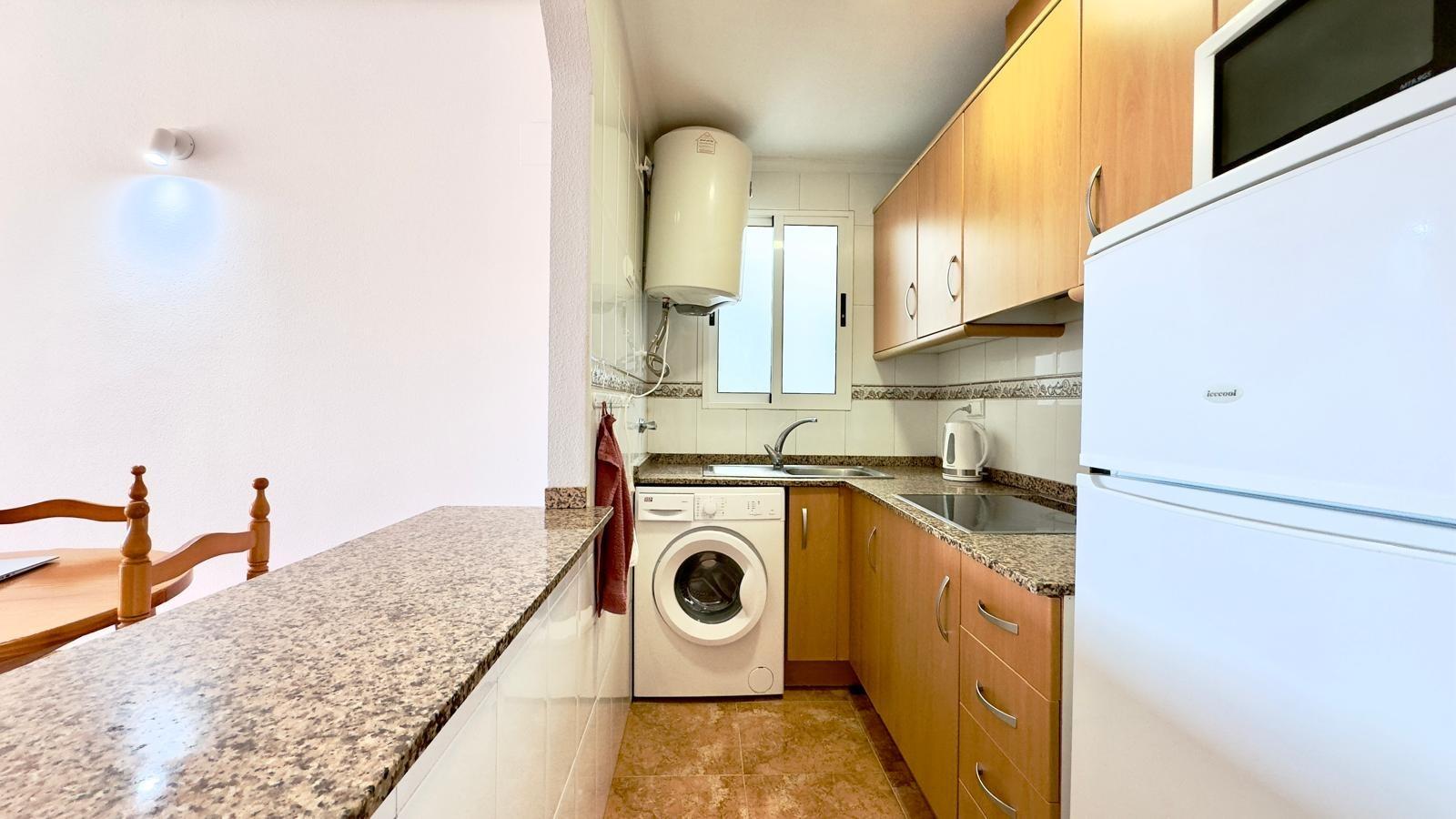 Bedroom in apartment for sale in Torrevieja