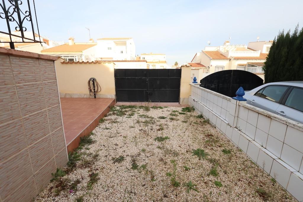 Garden in terraced for sale in Orihuela Costa