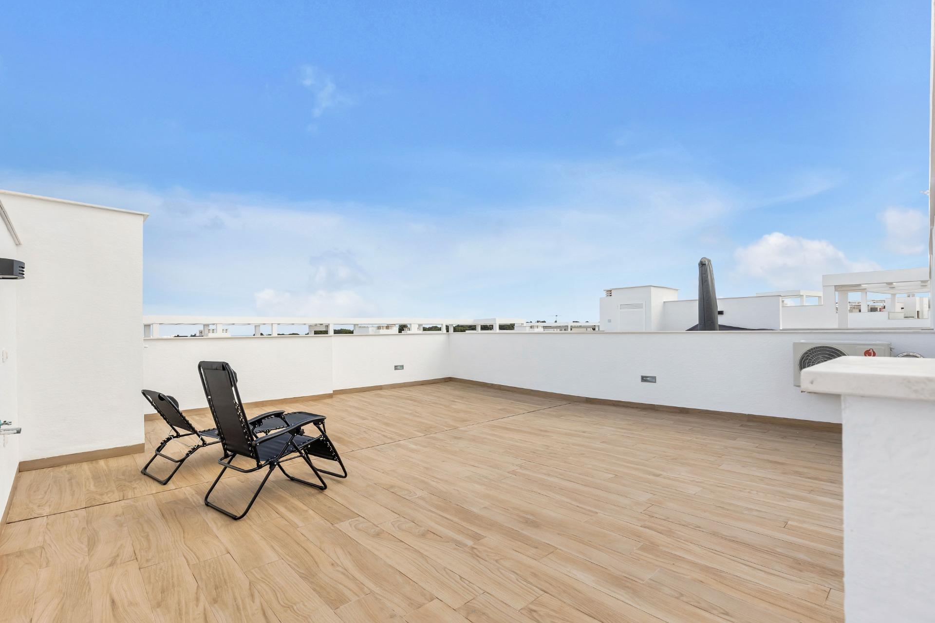 Master bedroom in penthouse for sale in Torrevieja