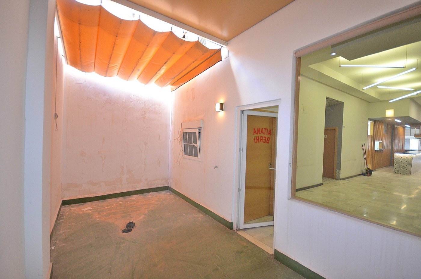 Living room in commercial for sale in Torrevieja
