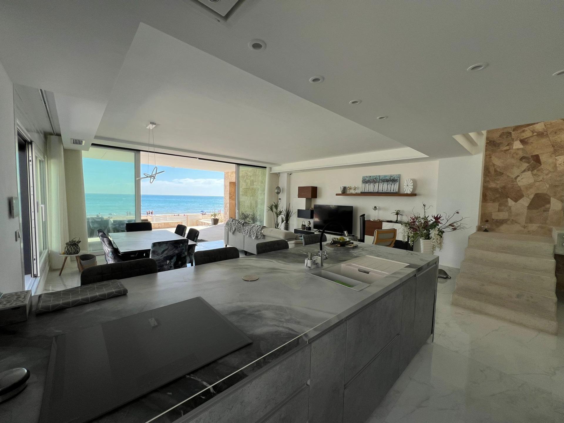 Master bedroom in villa for sale in Torrevieja