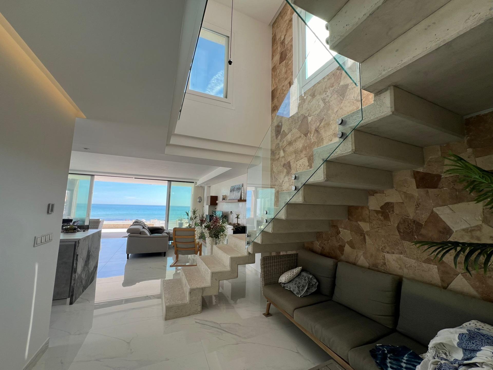 Terrace in villa for sale in Torrevieja