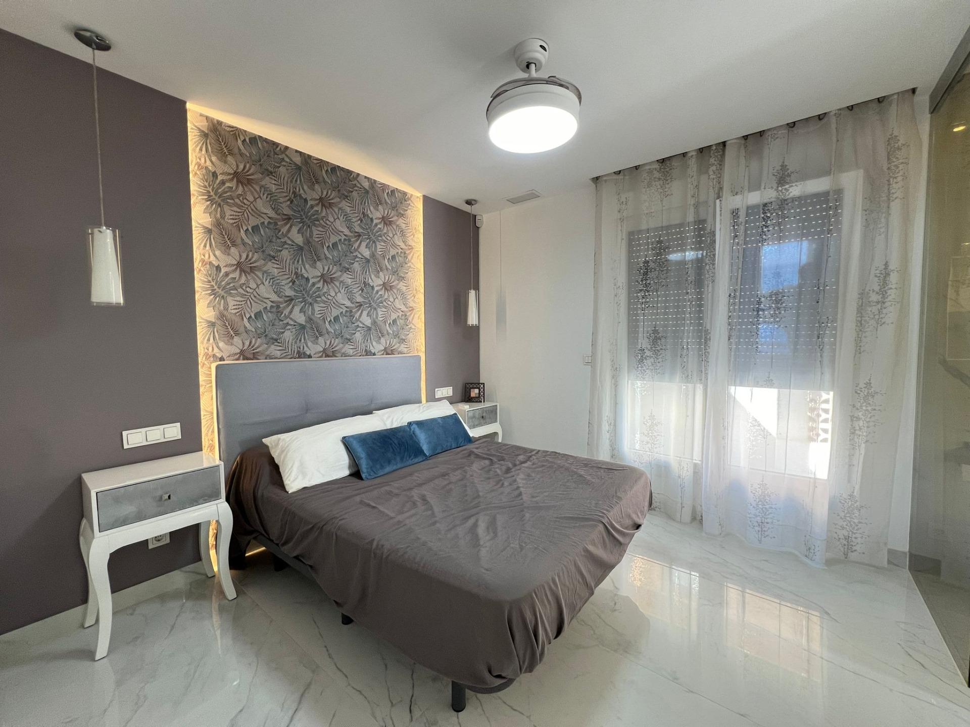 Dining area in villa for sale in Torrevieja