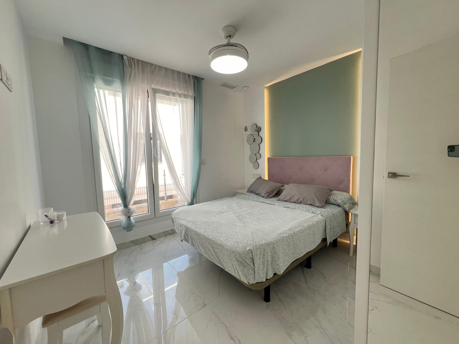 Terrace in villa for sale in Torrevieja
