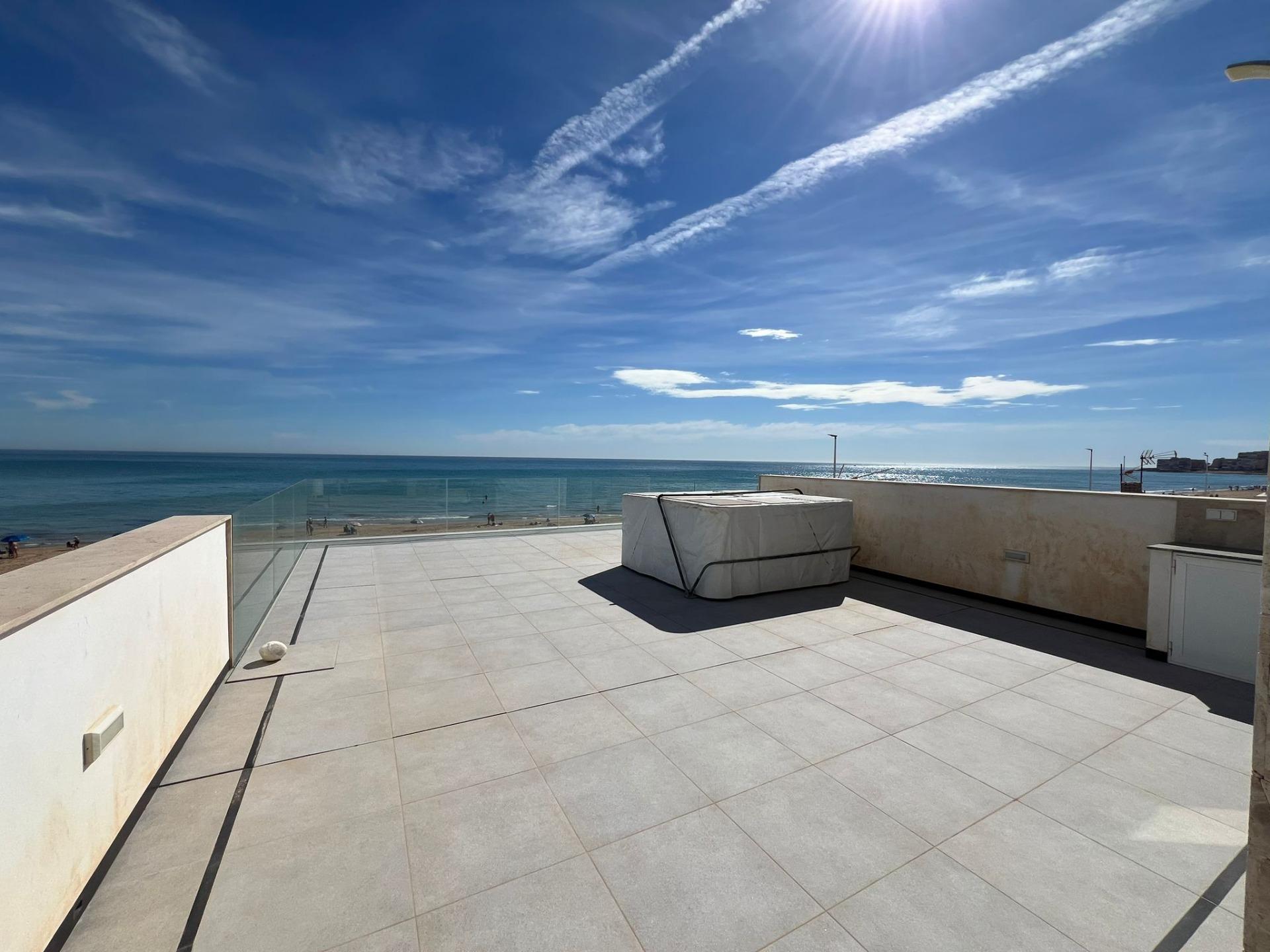 Dining area in villa for sale in Torrevieja