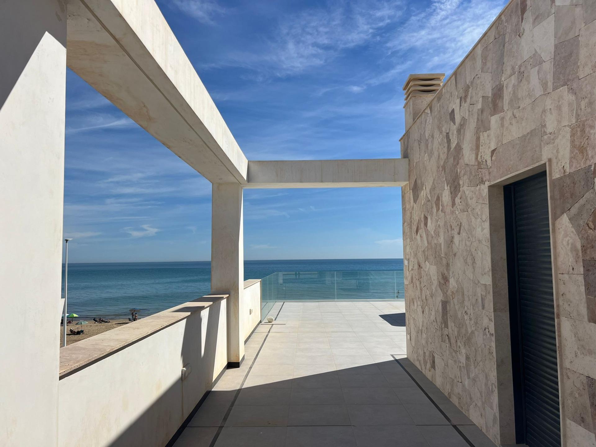 Living room in villa for sale in Torrevieja