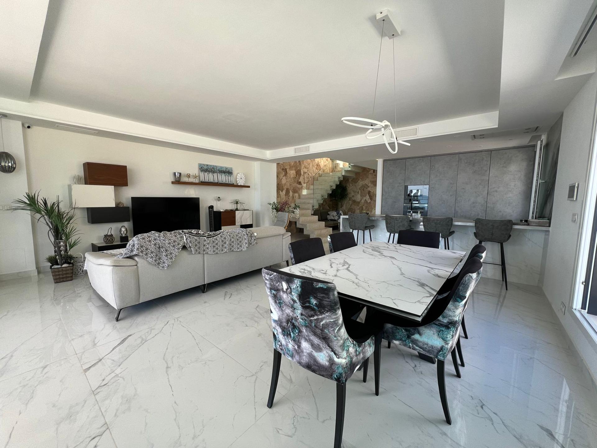 Bedroom in villa for sale in Torrevieja