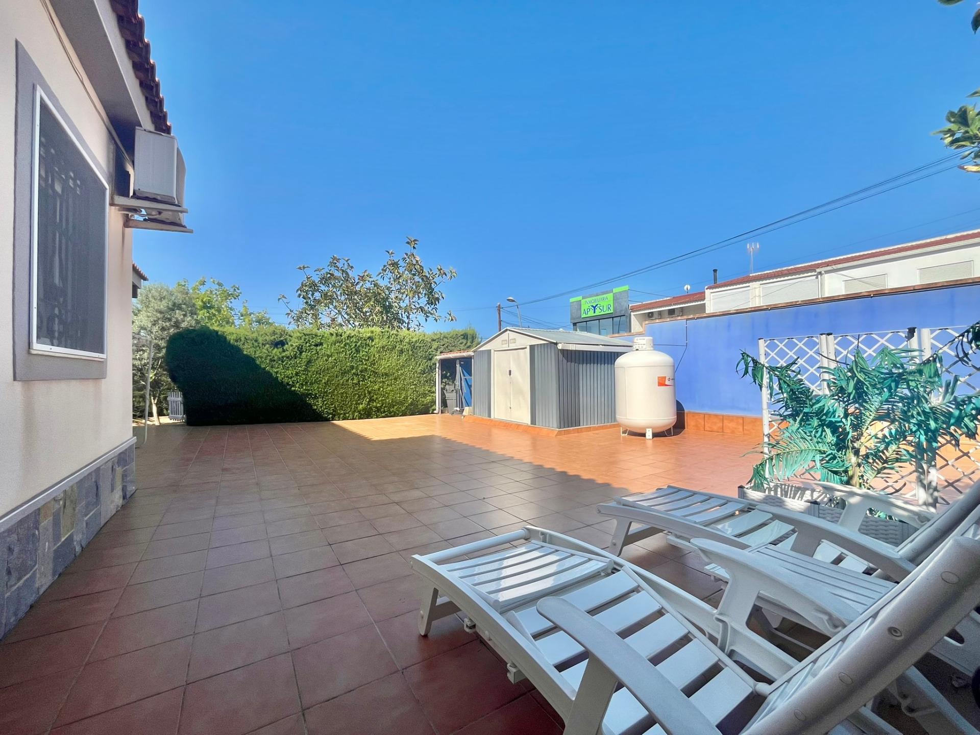 Exterior view in villa for sale in Torrevieja