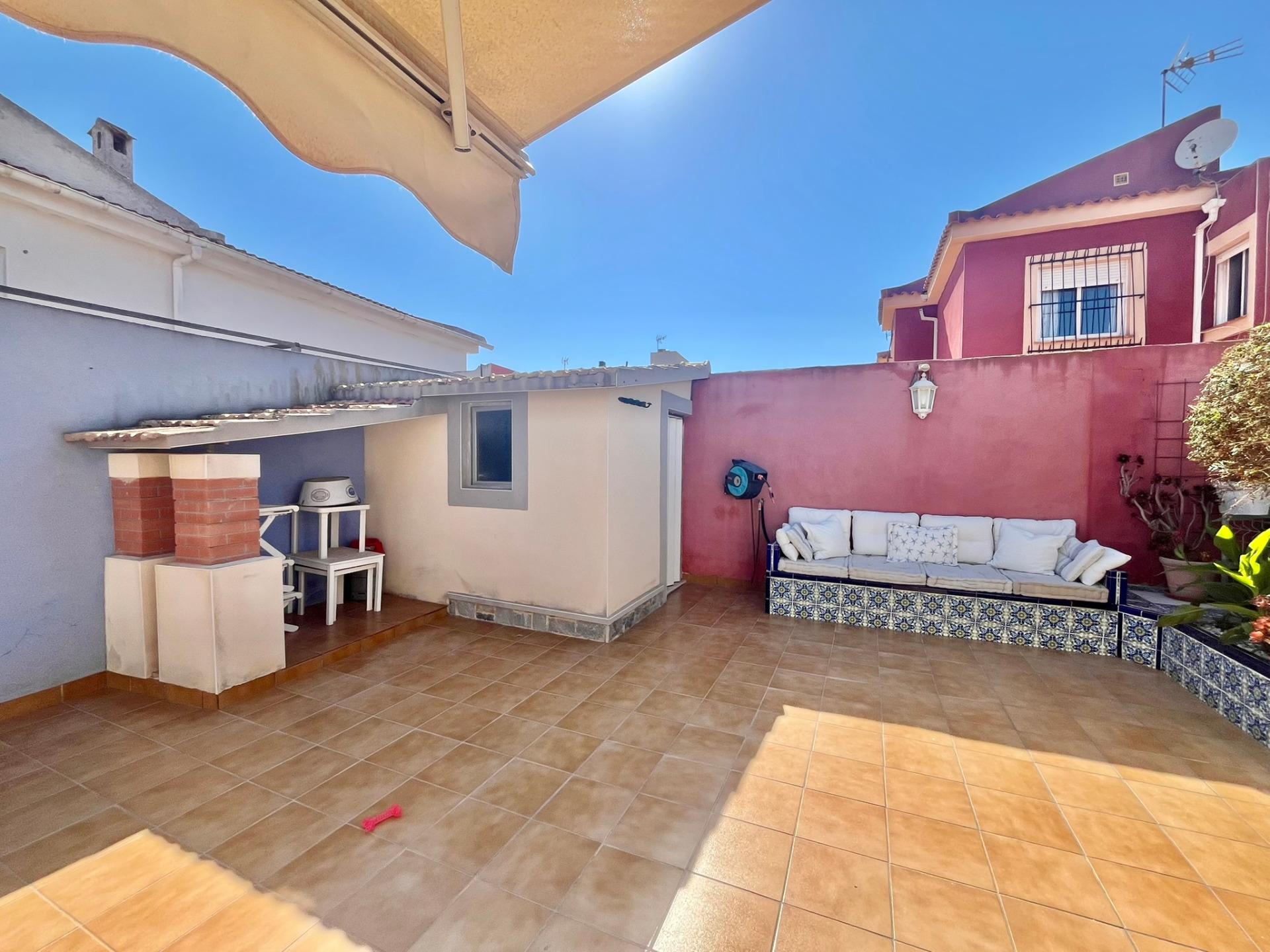 Dining area in villa for sale in Torrevieja