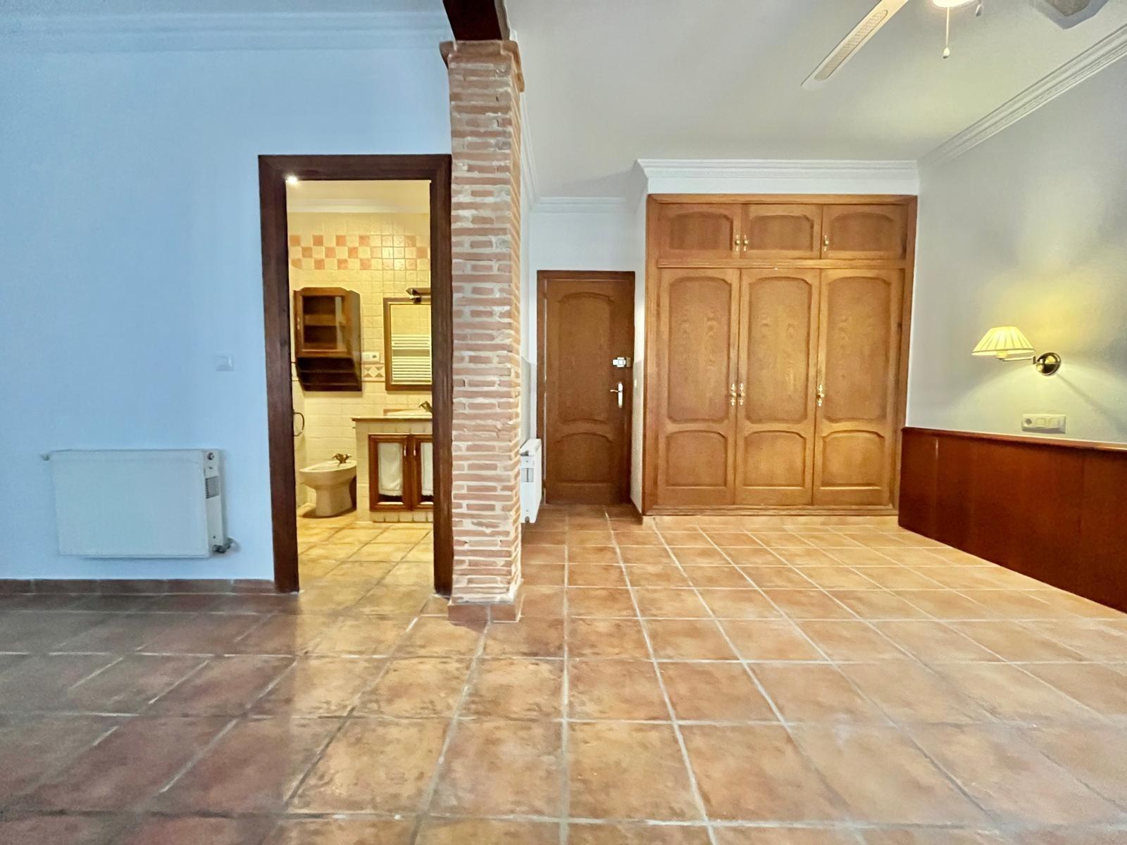 Kitchen in villa for sale in Torrevieja