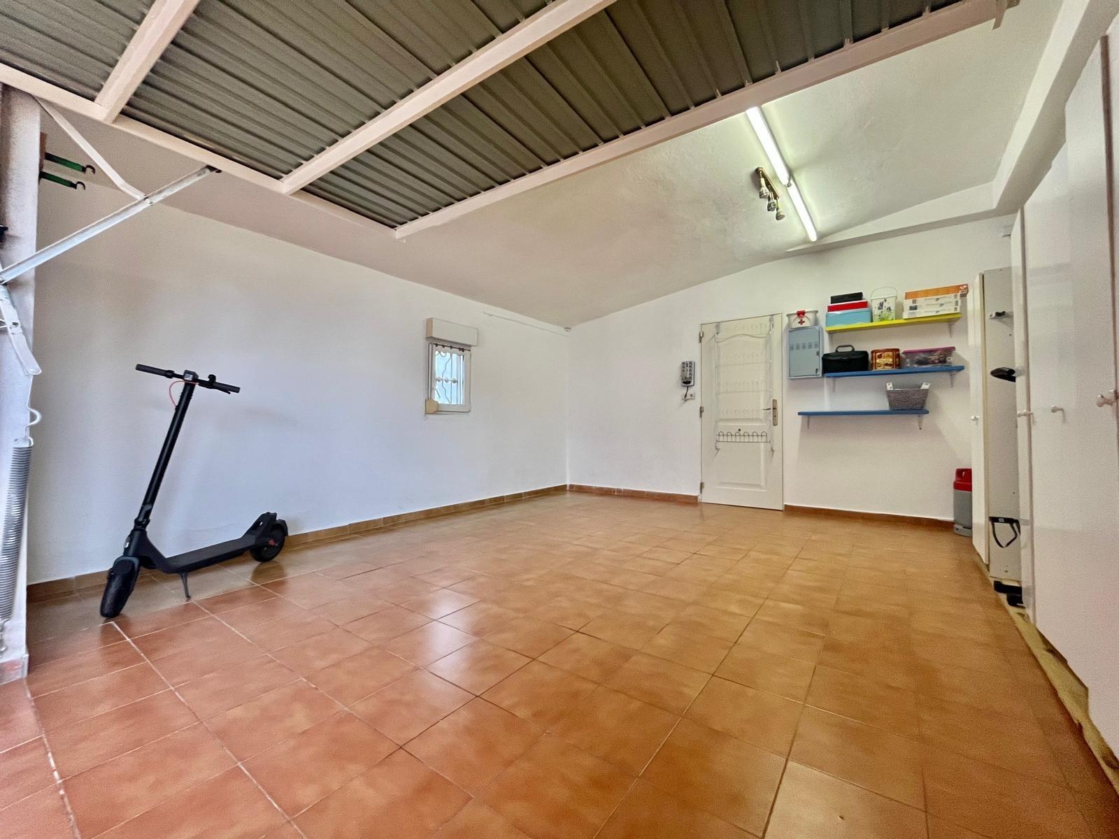 Kitchen in villa for sale in Torrevieja