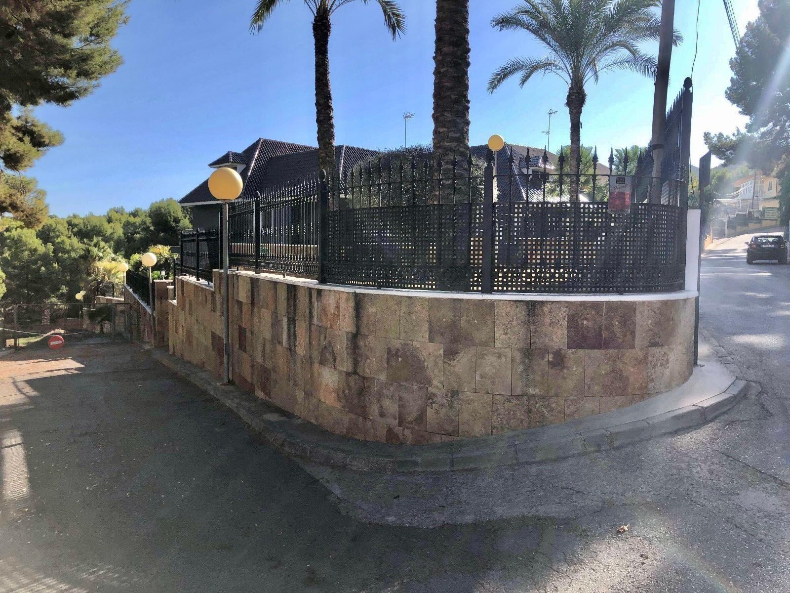 Master bedroom in villa for sale in El Palmar