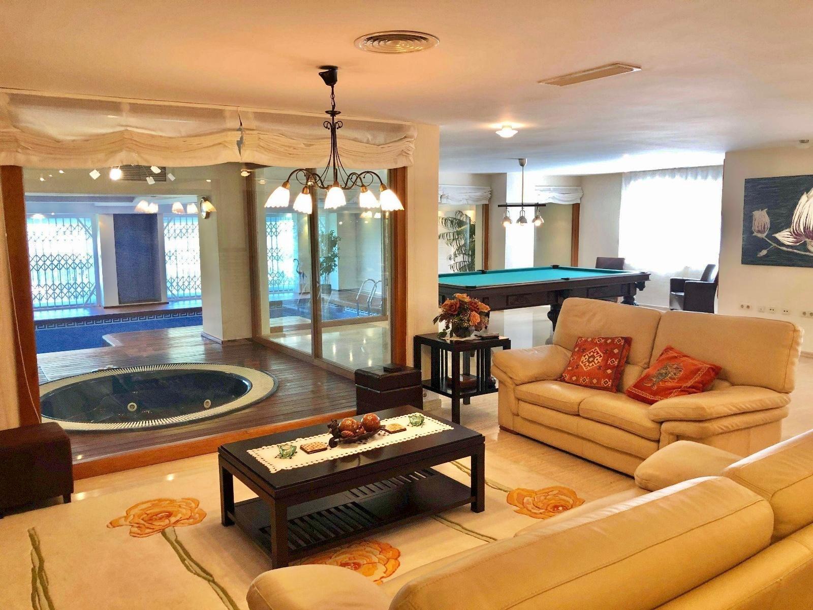 Bathroom in villa for sale in El Palmar
