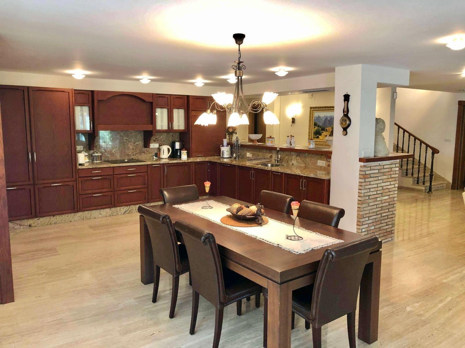 Master bedroom in villa for sale in El Palmar