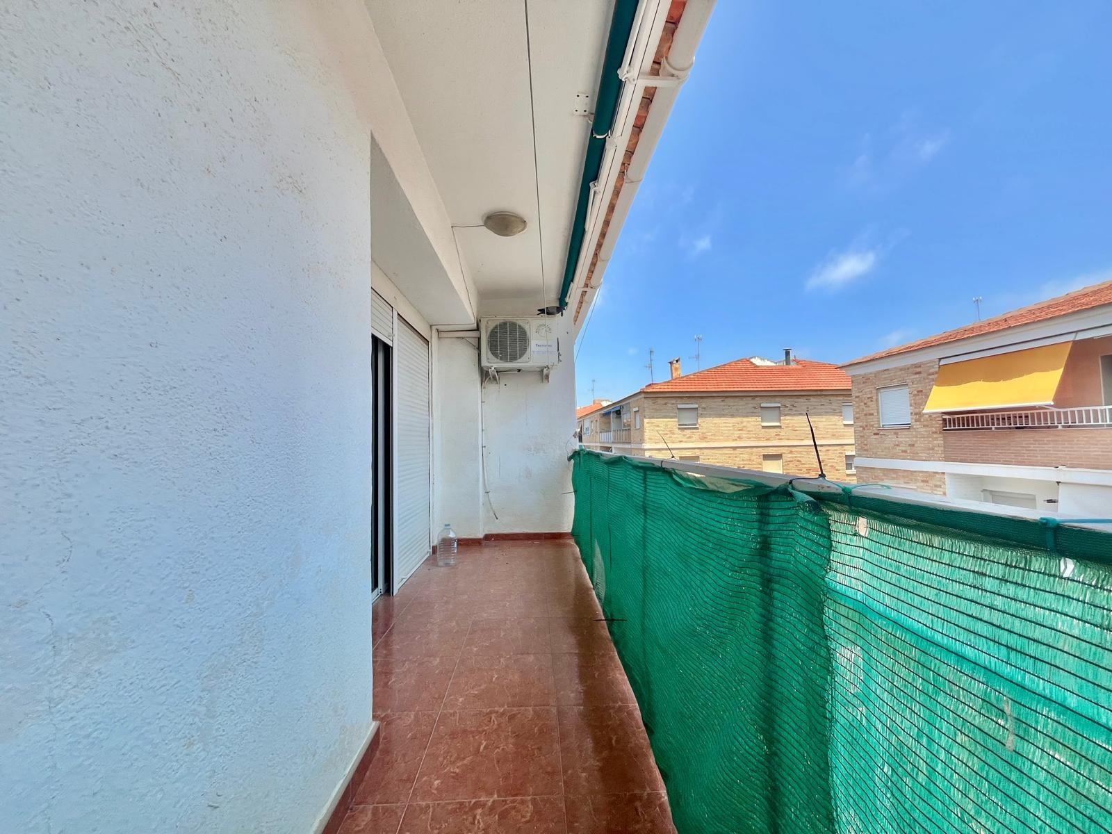 Terrace in apartment for sale in Torrevieja