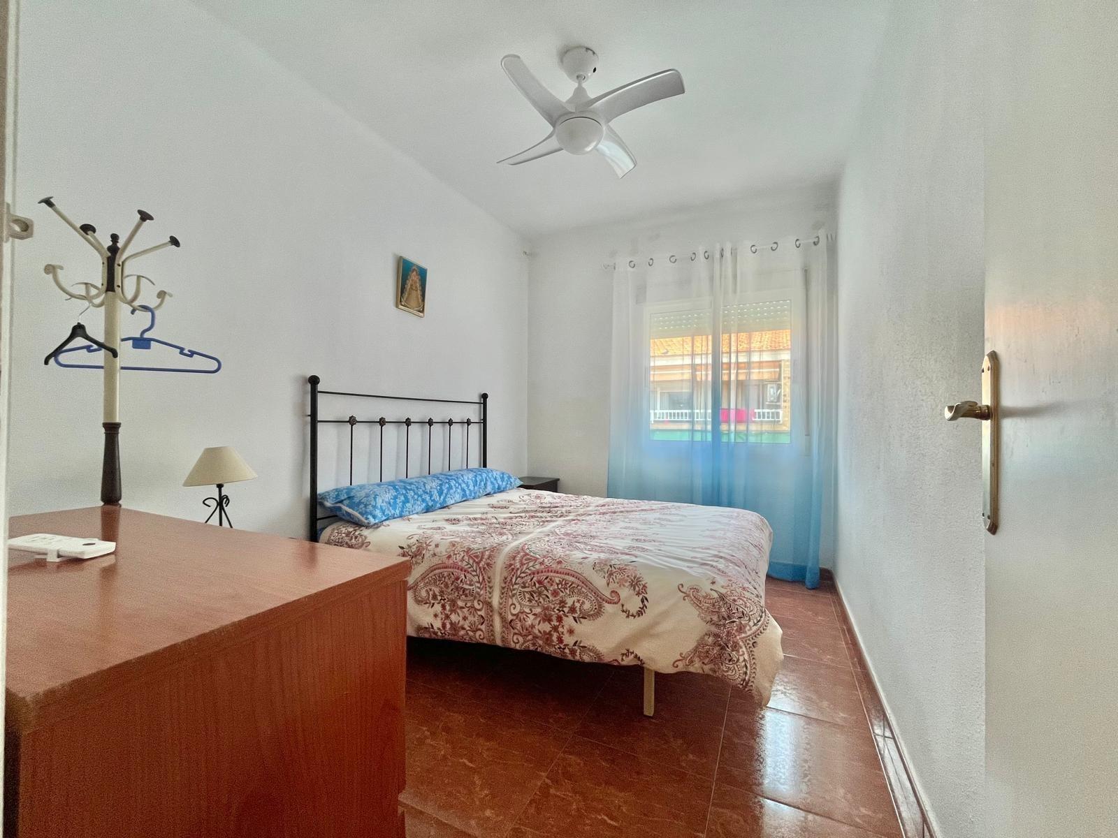 Bedroom in apartment for sale in Torrevieja