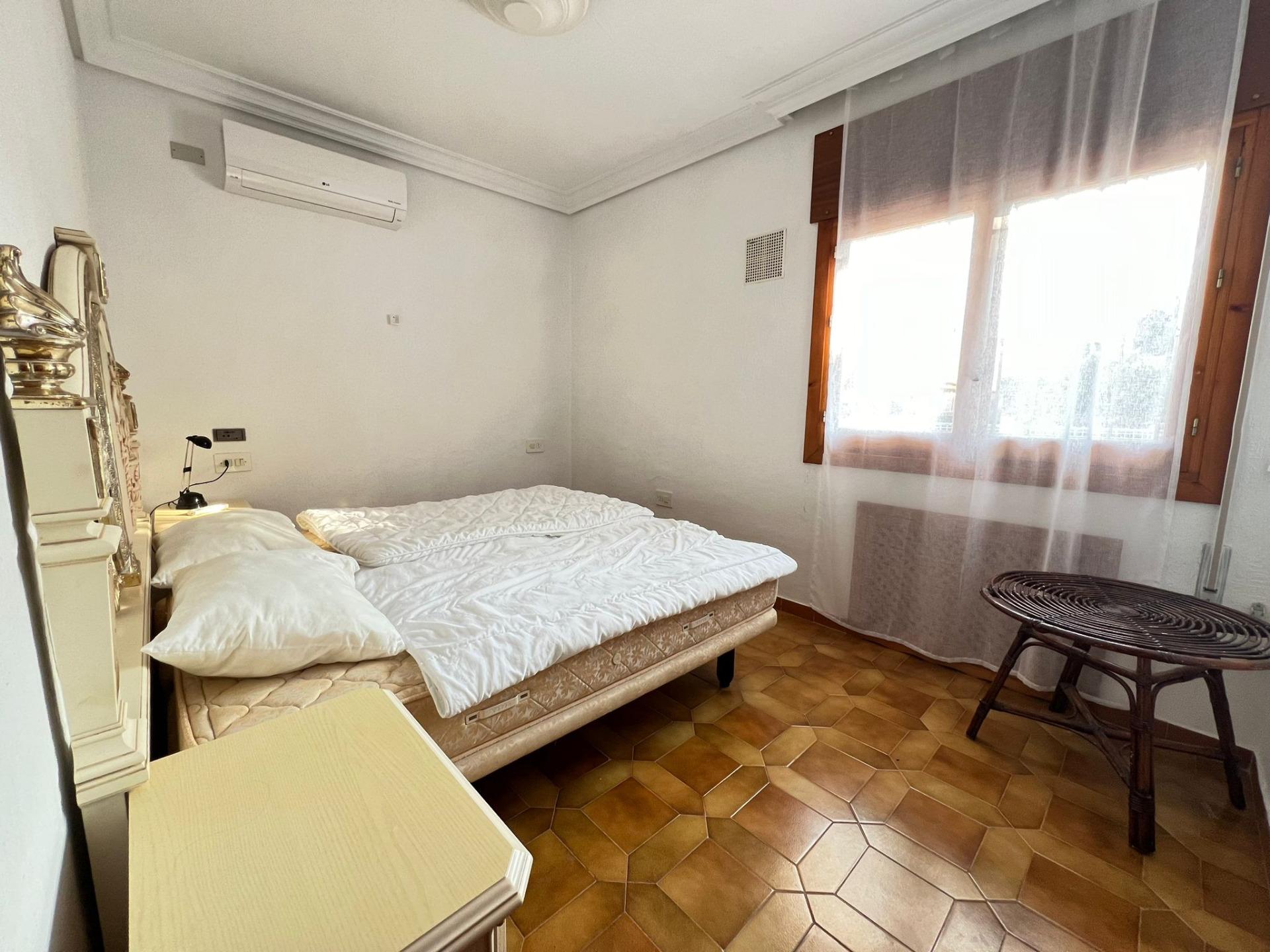 Bedroom in villa for sale in Orihuela Costa