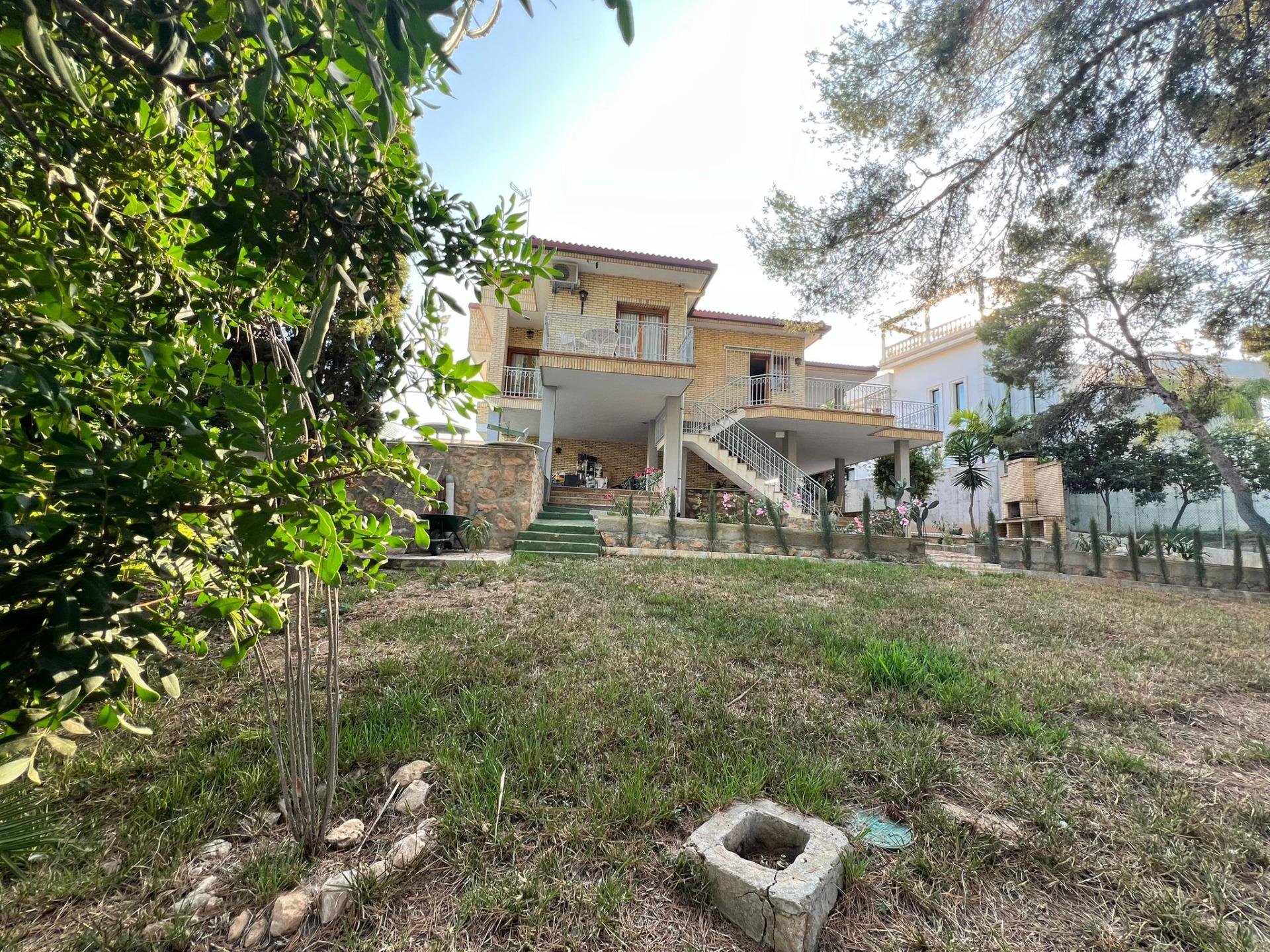 Terrace in villa for sale in Orihuela Costa