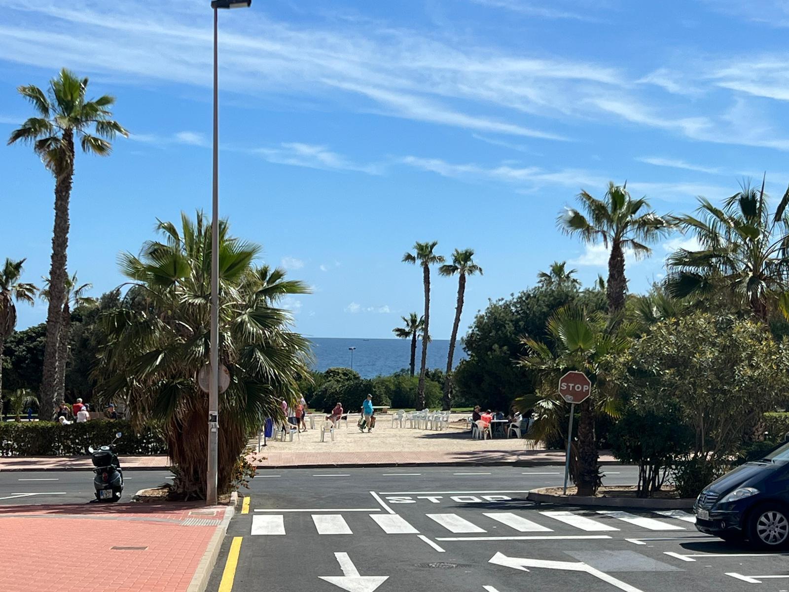 Bedroom in commercial for sale in Torrevieja