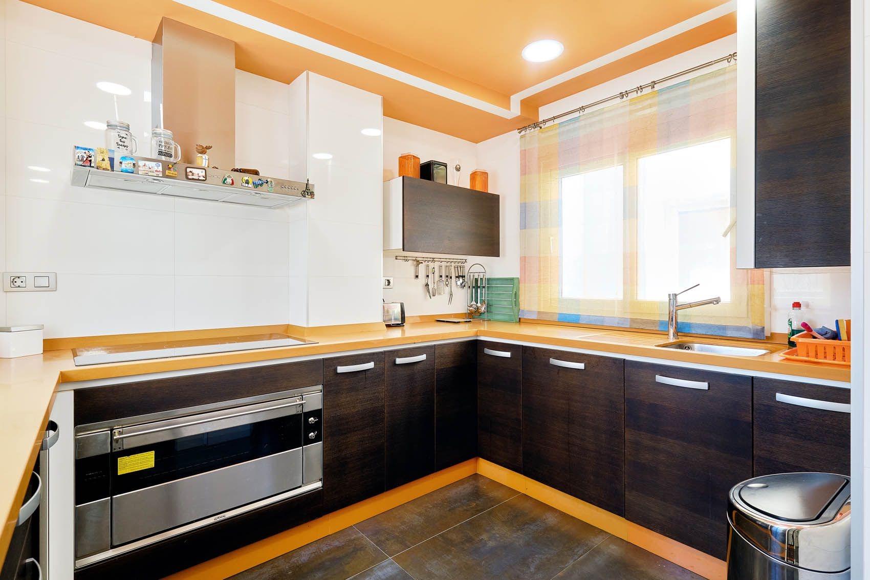 Terrace in penthouse for sale in Torrevieja