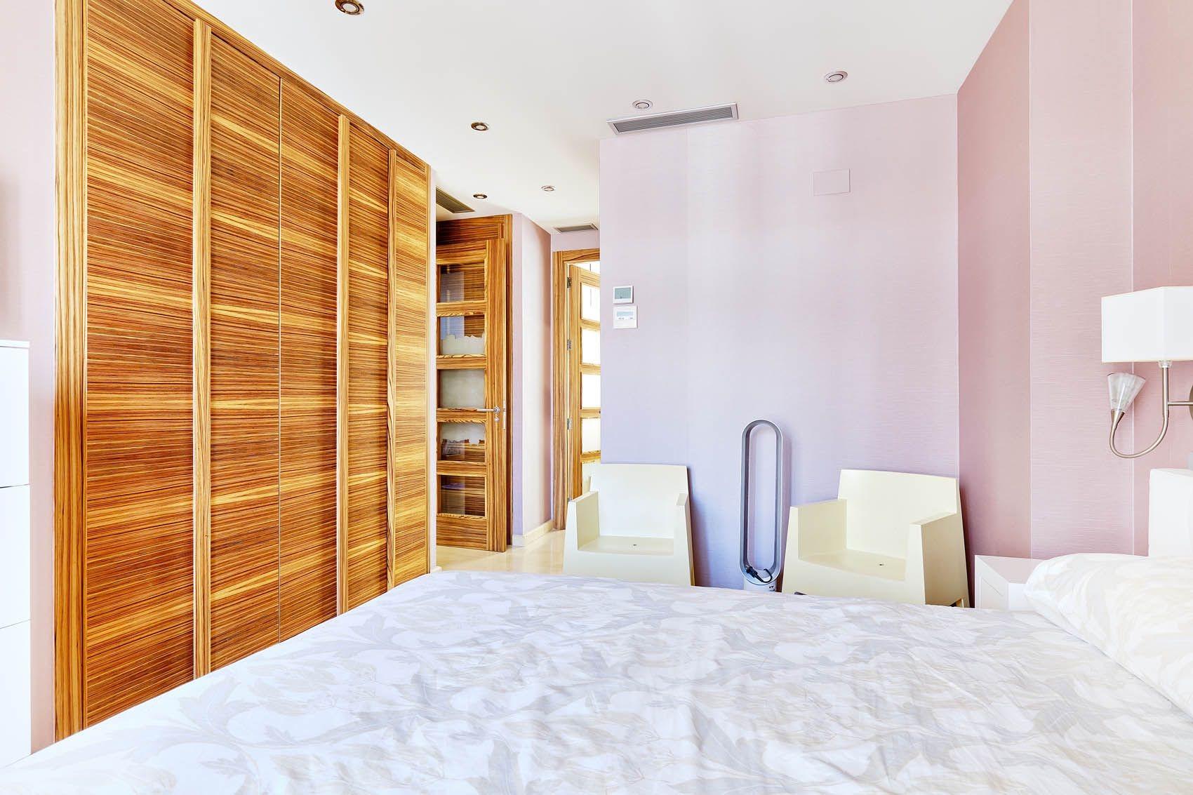 Master bedroom in penthouse for sale in Torrevieja