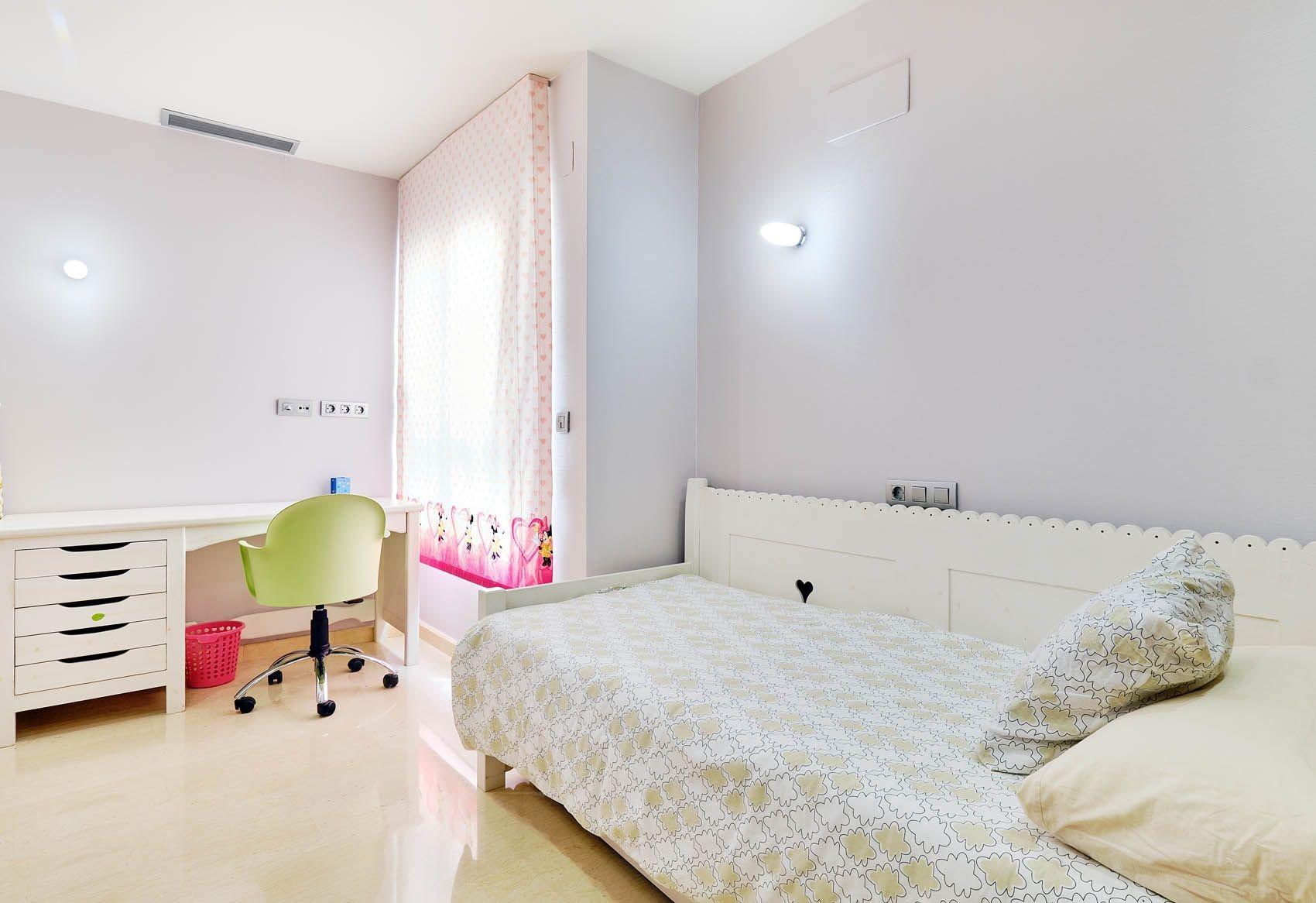 Bathroom in penthouse for sale in Torrevieja