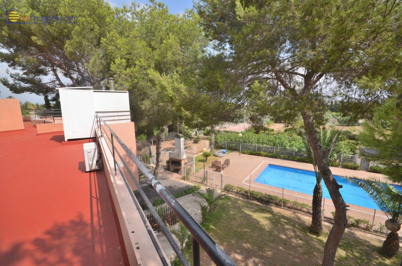 Master bedroom in villa for sale in Torrevieja