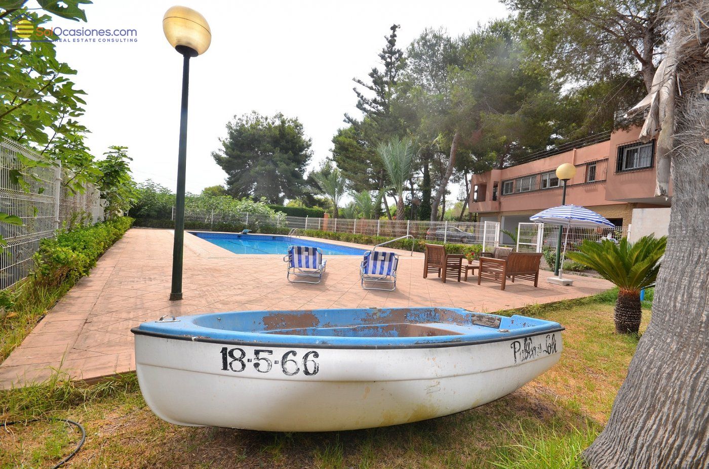 Terrace in villa for sale in Torrevieja