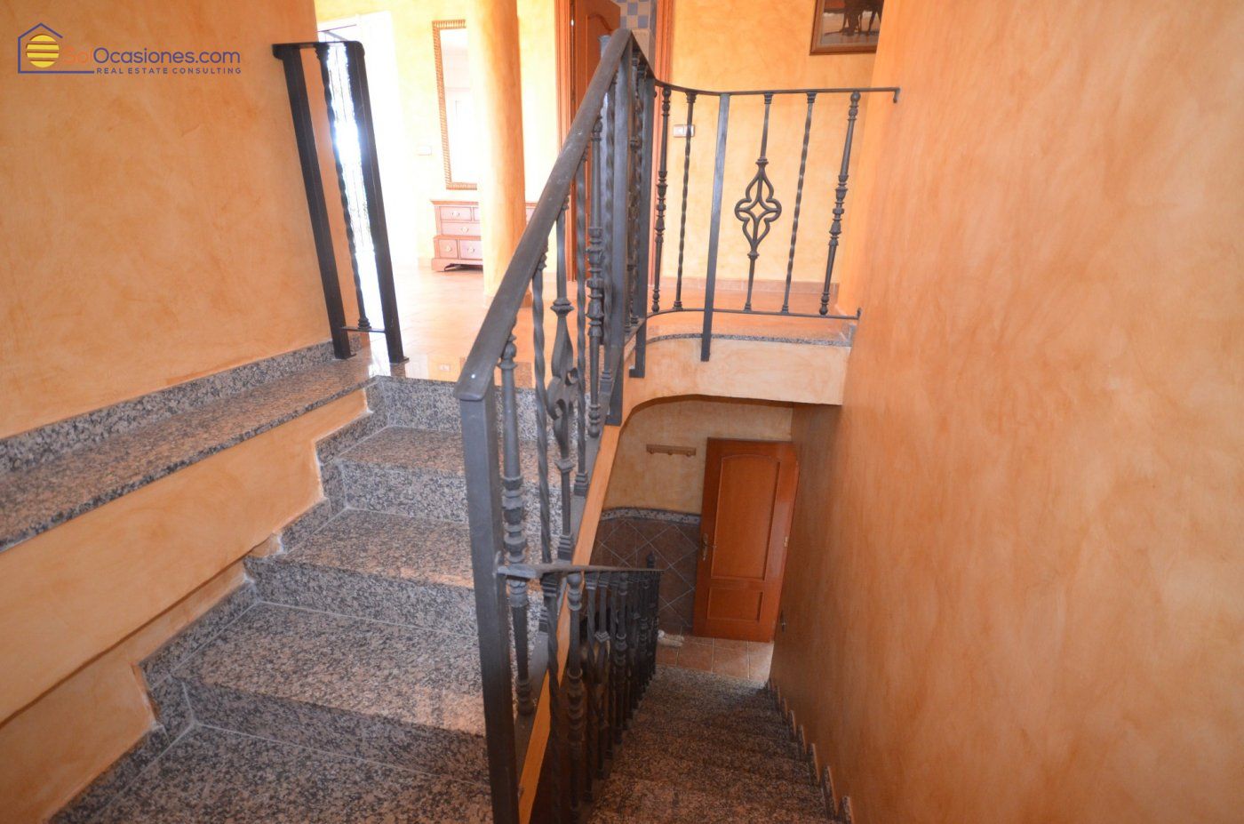 Dining area in villa for sale in Torrevieja